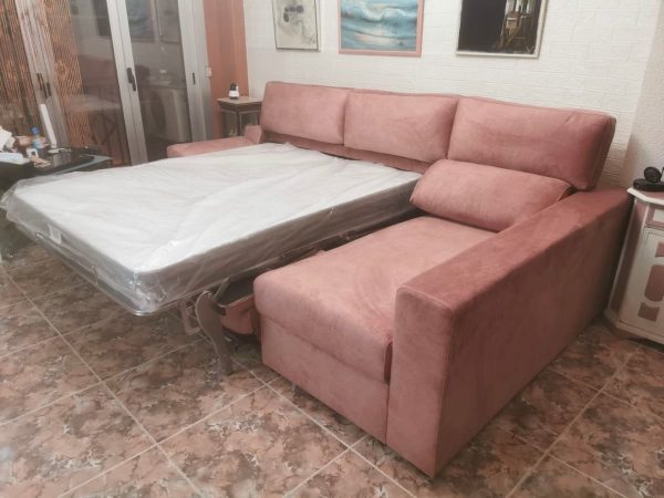 Sofá chaiselongue cama Brezo entregado